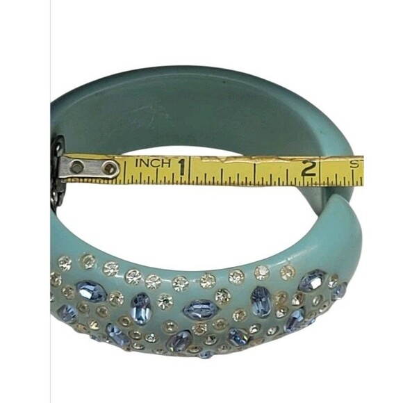 Vintage Weiss Hinged  Lucite Bangle Sparkling Multi Rhinestone Bracelet 1950s - Picture 7 of 8